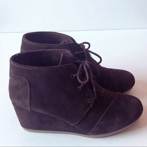 TOM’S DESERT WEDGE BOOTS CHOCOLATE BROWN SIZE 8